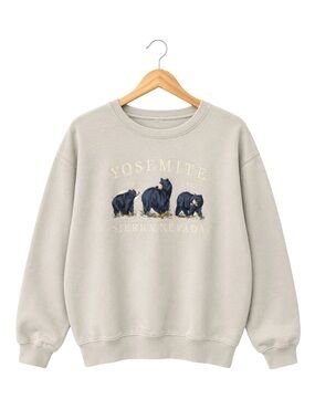 John Galt Brandy Melville Yosemite Crewneck Sweatshirt Embroidered Bear green OS